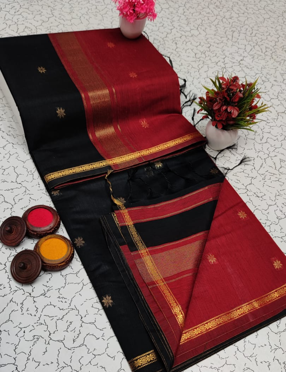 Black with Red border Premium Mageshwari silk cotton saree