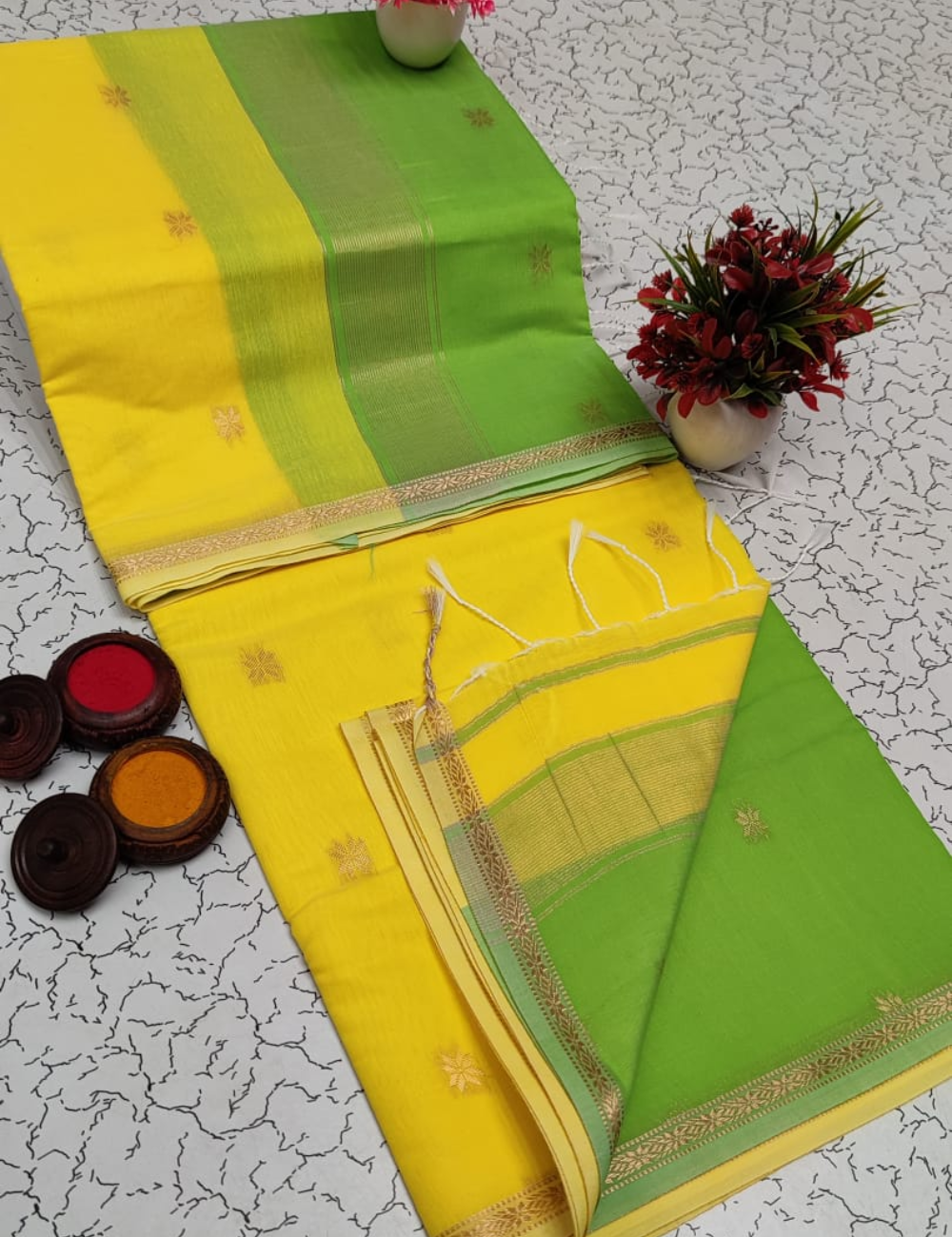 Lemon Yellow with Green border Premium Maheshwari Silk Cotton Saree